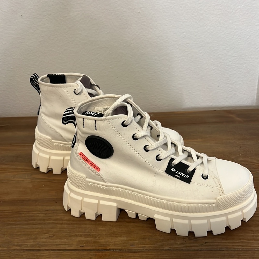 Palladium Sneaker Boot - Cream